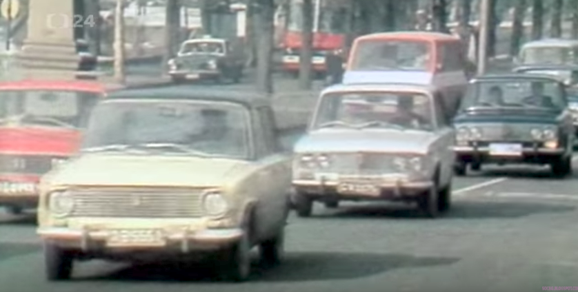 УНИКАЛНО видео! Какви коли се движеха в София през 1982 година! (ВИДЕО)