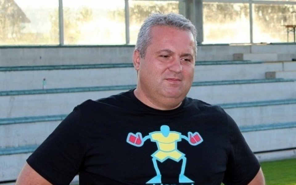 Новата изгора на Коко Динев пак е от поп-фолка