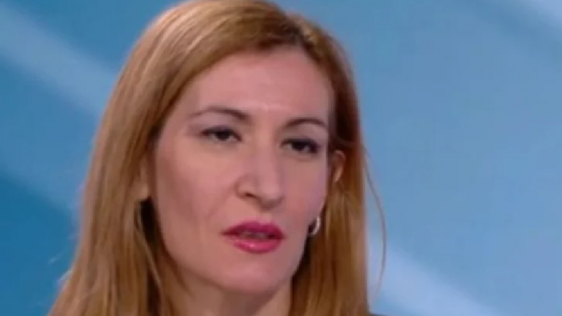 Николина Ангелкова