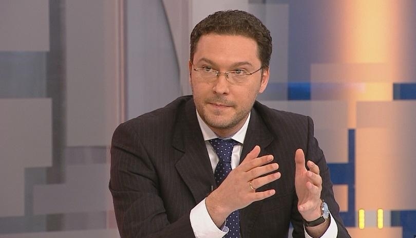 Даниел Митов с жестока атака по адрес на Румен Радев