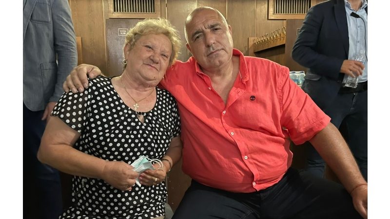 Борисов даде съвет на Слави: Сърбал съм им попарата на тези…