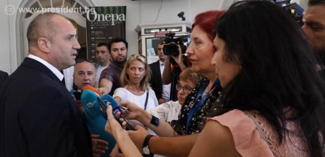 Румен Радев: Отдавна няма значение какво казва Борисов