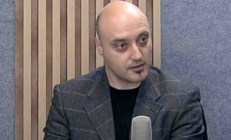 ДБ намекна, че ще напусне коалицията ако не изпратим военна помощ на Украйна