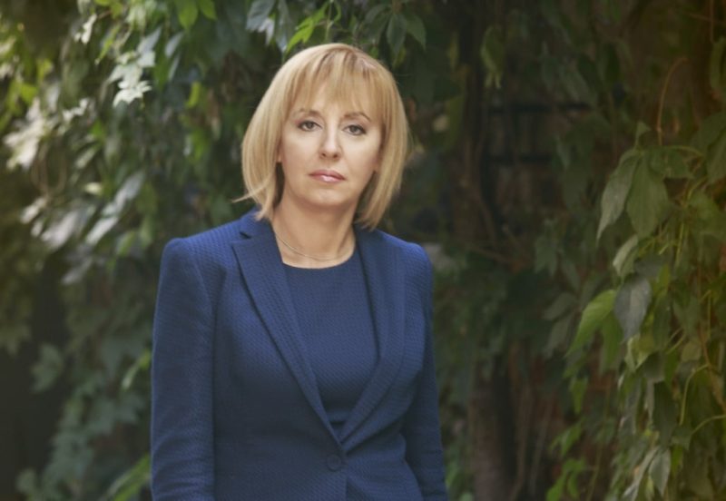 Манолова: След наказателните списъци идват наказателни отряди? Частна армия?