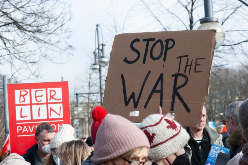 Русия е загубила 1/3 от сухопътните си сили в Украйна