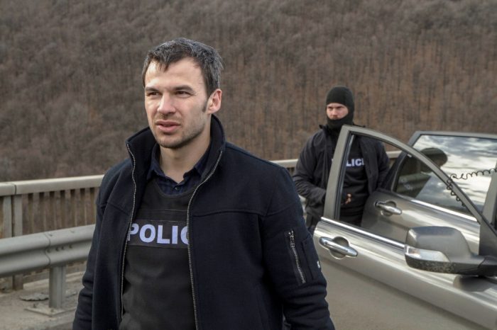 Защо Ивайло Захариев съди БНТ заради „Под прикритие“?