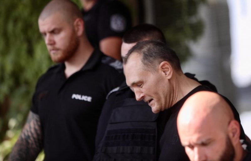 Криминален психолог разкри защо Божков се върна в България