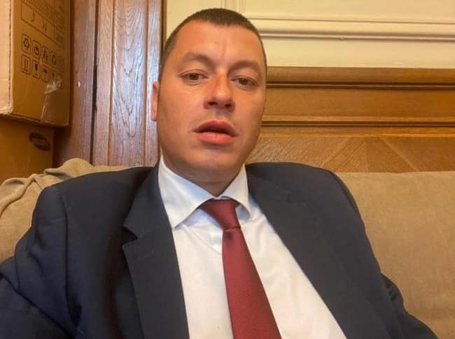 Шмърка ли кокаин новият зам.-министър на земеделието Стефан Бурджев?
