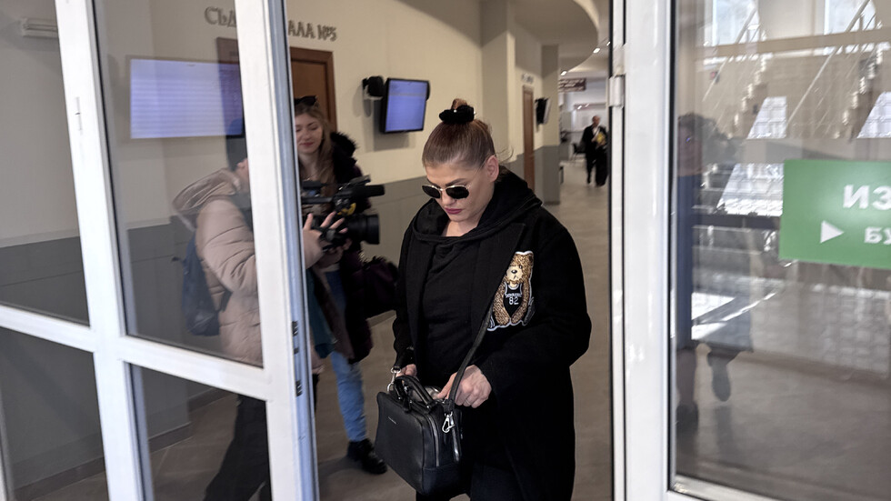 Жана Бергендорф след резила: Благодаря за добрия фотошоп (СНИМКА)