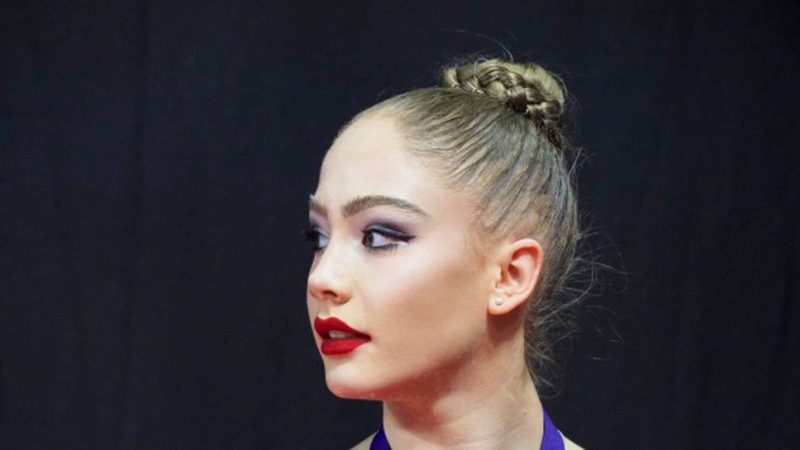 Световната шампионка с ансамбъла Елена Бинева стана майка