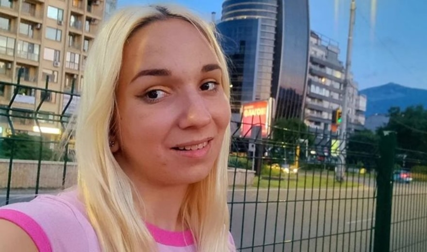 Емили Тротинетката обяви гръмко: Вдигаме тройна сватба!